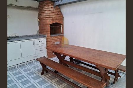 Casa à venda com 3 quartos, 103m² em Santo Amaro, São Paulo