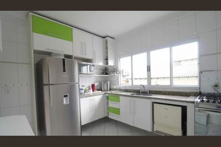 Casa à venda com 150m², 3 quartos e 4 vagas