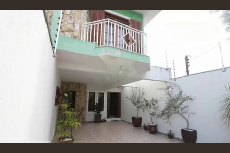 Casa à venda com 150m², 3 quartos e 4 vagas