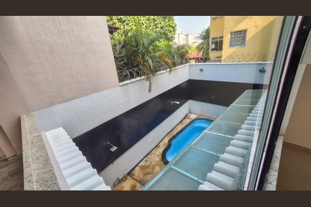 Casa para alugar com 305m², 3 quartos e 3 vagasQuarto 1 - 2° andar 