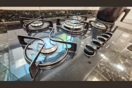 Casa para alugar com 305m², 3 quartos e 3 vagasCozinha 