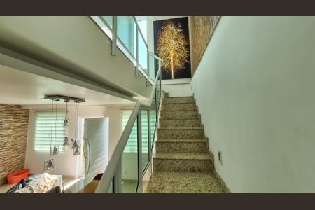 Casa para alugar com 305m², 3 quartos e 3 vagasAcesso ao 2° andar 