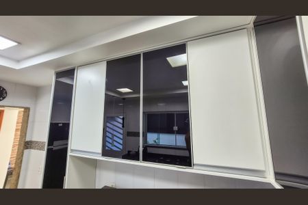 Casa para alugar com 305m², 3 quartos e 3 vagasCozinha 