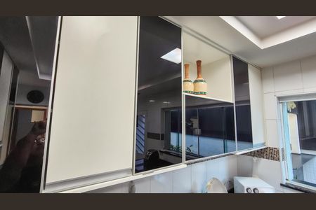 Casa para alugar com 305m², 3 quartos e 3 vagasCozinha 