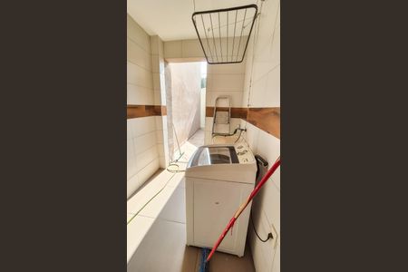 Casa para alugar com 305m², 3 quartos e 3 vagasÁrea de serviço 