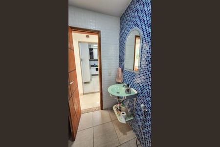 Casa para alugar com 305m², 3 quartos e 3 vagasBanheiro 1 - Social - 1° Andar 