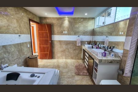 Casa para alugar com 305m², 3 quartos e 3 vagasBanheiro 2 - Quarto 3 - Suíte -  2° andar 