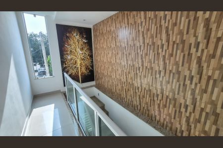 Casa para alugar com 305m², 3 quartos e 3 vagasAcesso ao 2° andar  - vista de cima 