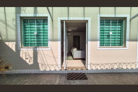 Casa para alugar com 305m², 3 quartos e 3 vagasEntrada