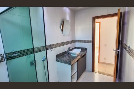 Casa para alugar com 305m², 3 quartos e 3 vagasBanheiro 3 -  2° andar 