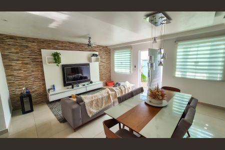 Sala de casa para alugar com 3 quartos, 305m² em Ramos, Rio de Janeiro