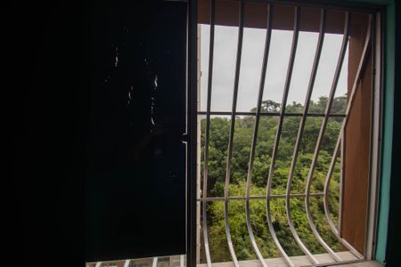 Sala de apartamento para alugar com 2 quartos, 45m² em Colubandê, São Gonçalo