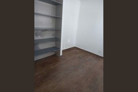 Casa à venda com 4 quartos, 350m² em Jardim Santa Helena, São Paulo