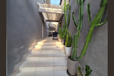 Casa para alugar com 160m², 3 quartos e 2 vagas