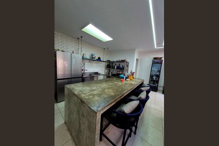Casa para alugar com 160m², 3 quartos e 2 vagas