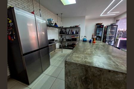 Casa para alugar com 160m², 3 quartos e 2 vagas