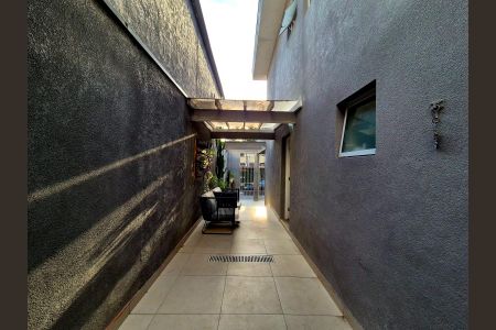 Casa para alugar com 160m², 3 quartos e 2 vagas