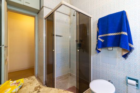 Apartamento à venda com 170m², 3 quartos e 2 vagas Apartamento à venda com 170m², 3 quartos e 2 vagasBanheiro 2