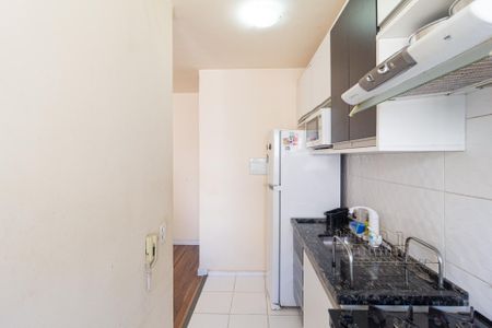 Apartamento à venda com 40m², 2 quartos e sem vaga Apartamento à venda com 40m², 2 quartos e sem vagaCozinha e área de serviço