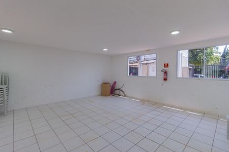 Apartamento à venda com 40m², 2 quartos e sem vagaÁrea comum - Salão de festas