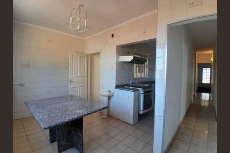 Casa à venda com 192m², 3 quartos e 3 vagas