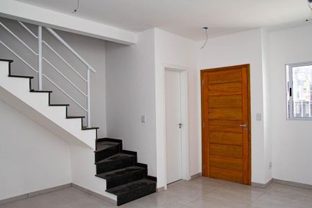 Sala de casa para alugar com 3 quartos, 74m² em Vila Uniao (zona Leste), São Paulo