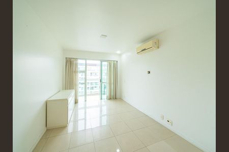 Apartamento para alugar com 3 quartos, 200m² em Recreio dos Bandeirantes, Rio de Janeiro