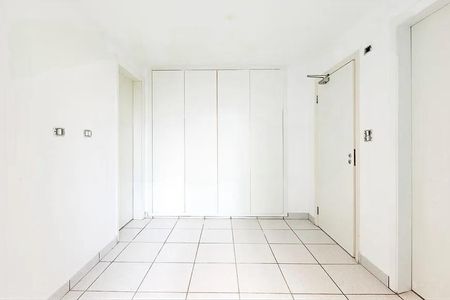 Apartamento para alugar com 4 quartos, 240m² em Cerqueira César, São Paulo