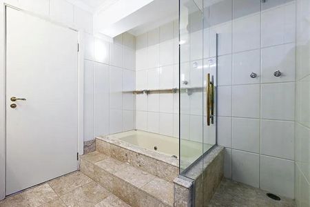 Apartamento para alugar com 4 quartos, 240m² em Cerqueira César, São Paulo