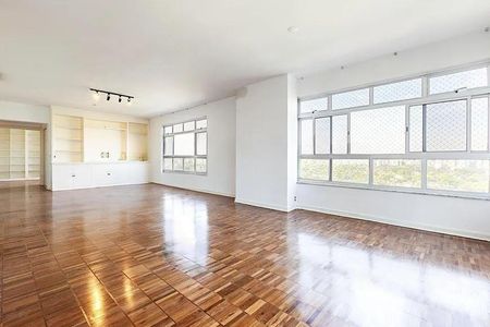 Apartamento para alugar com 4 quartos, 240m² em Cerqueira César, São Paulo