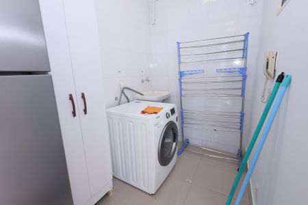 Apartamento para alugar com 69m², 2 quartos e 1 vagaÁrea de Serviço