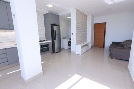 Apartamento para alugar com 69m², 2 quartos e 1 vagaSala/Cozinha