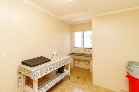 Casa para alugar com 492m², 5 quartos e 7 vagas Casa para alugar com 492m², 5 quartos e 7 vagasLavanderia