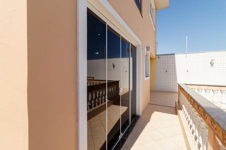 Casa para alugar com 492m², 5 quartos e 7 vagas Casa para alugar com 492m², 5 quartos e 7 vagasÁrea externa