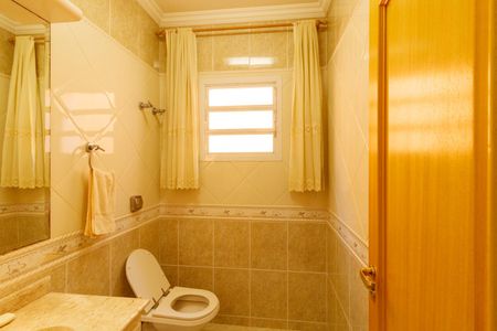 Casa para alugar com 492m², 5 quartos e 7 vagas Casa para alugar com 492m², 5 quartos e 7 vagasLavabo