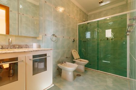 Casa para alugar com 492m², 5 quartos e 7 vagas Casa para alugar com 492m², 5 quartos e 7 vagasBanheiro da Suíte