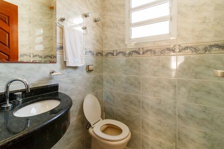 Casa para alugar com 492m², 5 quartos e 7 vagas Casa para alugar com 492m², 5 quartos e 7 vagasLavabo 2