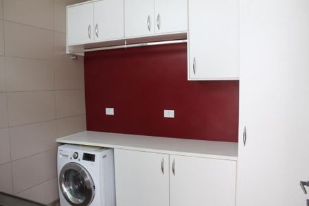 Casa de condomínio para alugar com 409m², 4 quartos e 3 vagas