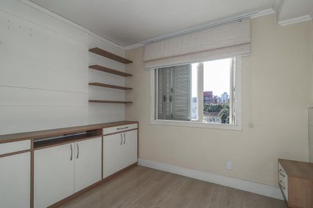 Apartamento à venda com 241m², 3 quartos e 2 vagasQuarto Suíte