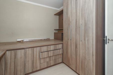 Apartamento à venda com 241m², 3 quartos e 2 vagasQuarto 2