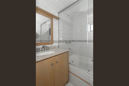 Apartamento à venda com 241m², 3 quartos e 2 vagasBanheiro da Suíte