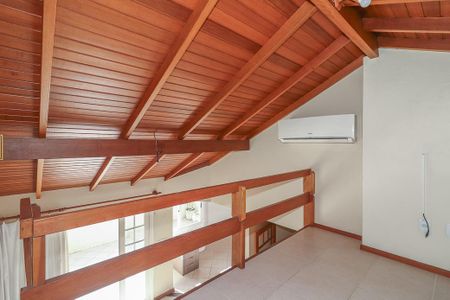 Apartamento à venda com 241m², 3 quartos e 2 vagasMezanino