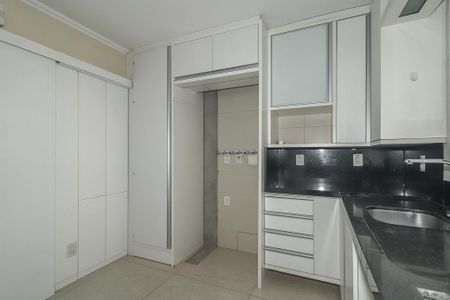 Apartamento à venda com 241m², 3 quartos e 2 vagasCozinha