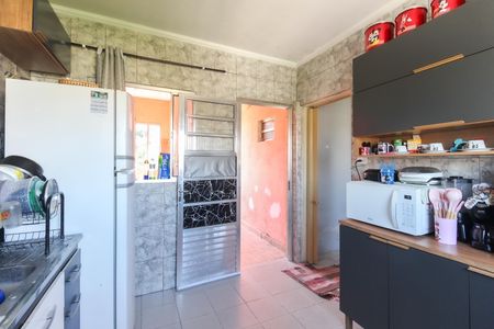 Casa para alugar com 105m², 2 quartos e 2 vagasCozinha