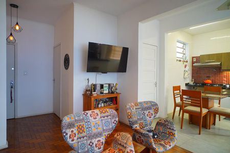 Sala de apartamento para alugar com 2 quartos, 70m² em Auxiliadora, Porto Alegre