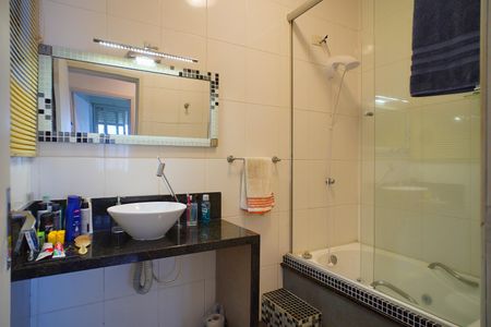 Apartamento para alugar com 70m², 2 quartos e sem vaga Apartamento para alugar com 70m², 2 quartos e sem vagaBanheiro