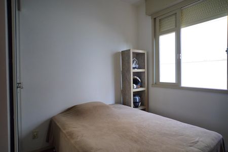 Quarto 1 de apartamento para alugar com 2 quartos, 70m² em Auxiliadora, Porto Alegre