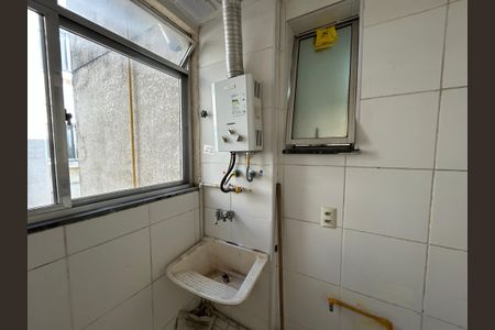 Apartamento para alugar com 55m², 3 quartos e 1 vagaÁrea de Serviço