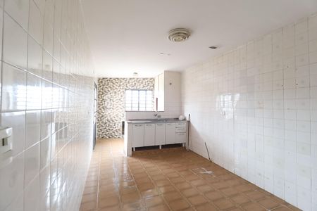 Casa à venda com 125m², 2 quartos e 3 vagas Casa à venda com 125m², 2 quartos e 3 vagasCozinha