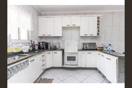 Casa à venda com 180m², 3 quartos e 3 vagas